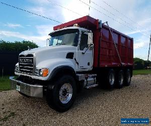 2004 Mack Cv713