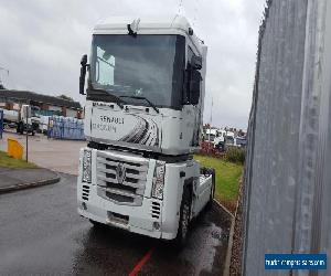 Renault Magnum 440 DXI 4X2 Left Hand Drive