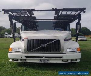 2000 Volvo VNL420