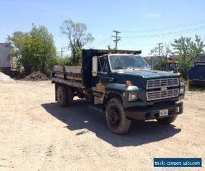 1989 Ford F700