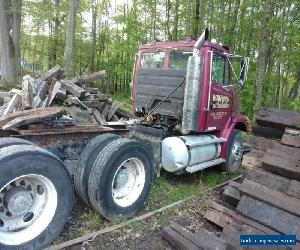 2000 Freightliner FL112