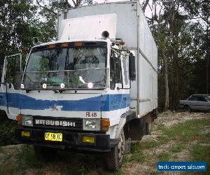 mitsubishi fk 415 12/1988 furniture pan with large tail gate loader 40/m2 truck.