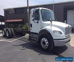 2009 Freightliner Business class M2 106