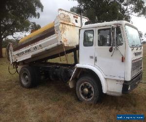 1981INTERNATIONAL ACCO TIPPER TIP TRUCK PERKINS DIESEL EATON 2 SPEED DIFF