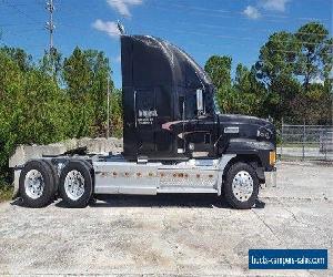 1993 Mack CL613