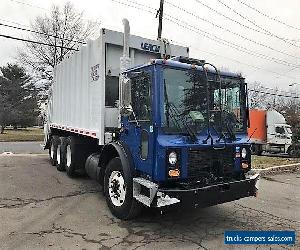 2002 Mack MR 688S