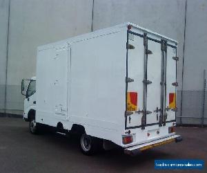 2002 HINO DUTRO REFRIGERATED PANTECH TRUCK.