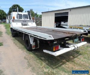 tilt tray tow truck