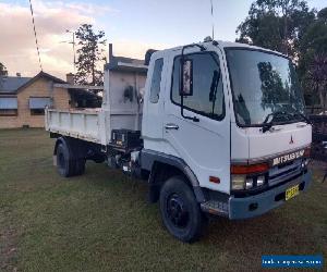 Tipper Truck Mitsabushi FK617 5 Tonne bobcat excavator machine