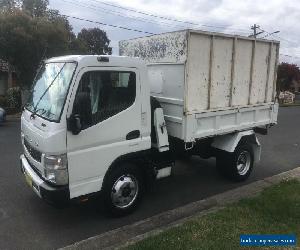 Tipper 11/2014 Mitsubishi Fuso 715 Automatic, 68,299 km only with log books 