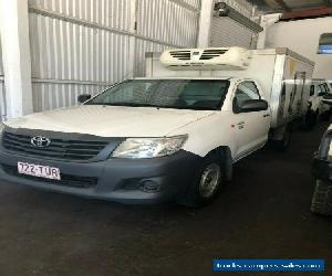 Fridge freezer delivery truck Toyota Hilux 2013 for Sale