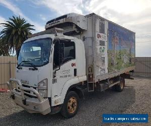 2012 ISUZU F FRR600 MEDIUM TRUCK REFRIGERATED AUTOMATIC DAMAGED REPAIRABLE DRIVE