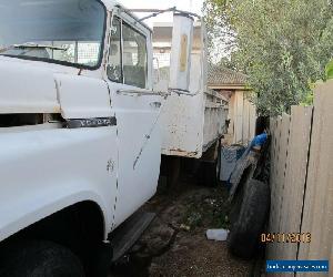 toyota tipper truck