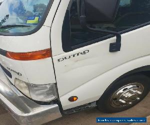 TOW TRUCK HINO DUTRO 2001