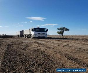 2010 UD GW470 TIPPER AND 2000 GORSKI TRAILER