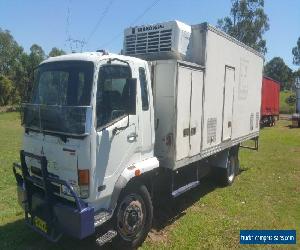 Mitsubishi 2006 FK7 Fighter Refridgerated Pantech Truck