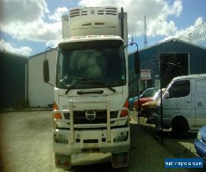 2004 Hino GD Refrigerated Curtainsider