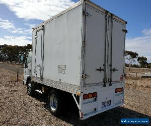 Isuzu NKR200 Refrigerated/freezer Truck 4.5t (car licence)