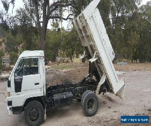 2002 daihatsu delta tip truck tipper tray drop sides pallet 