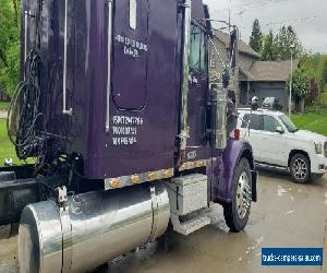 2000 Freightliner