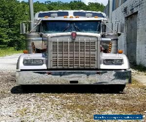 2004 Kenworth W900L