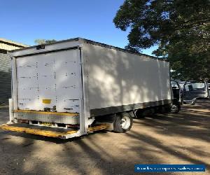  2005 Mitsubishi Fuso Canter Pantech Truck