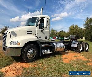 2012 Mack CXU613 T/A DAYCAB --