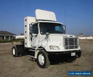 2013 FREIGHTLINER M2 112 --