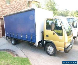 2004 Isuzu NQR 450 curtainsider tautliner pantech delivery truck