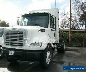 2012 FREIGHTLINER M2 112 --