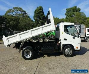 2011 Hino 300 614 Automatic Car Licence White 6sp A Tipper