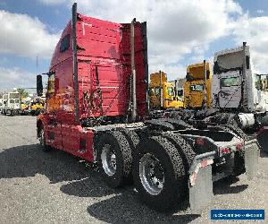 2014 Volvo VNL64T670