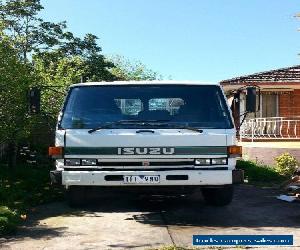 1996 ISUZU Tray Truck