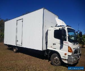 Hino Truck FD1124 XXL 500 Series 2015 model with 52 cubic meter pantech and lift