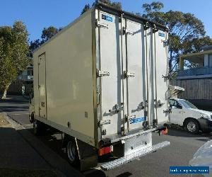 2009 Hino 300 716 3 Pallet Auto Refrigerated Truck