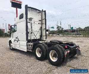 2012 Volvo VNL64T670