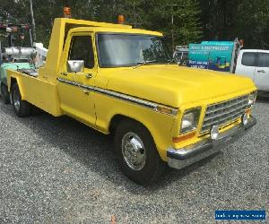 Ford F350 dualy, table top or tow truck