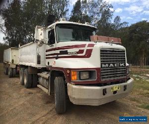 Mack Tipper Truck CH Fleetliner Truck and Dog Gorski LIKE KENWORTH WESTERN STAR