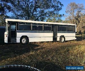 Bus 1984 Volvo 6 cyl auto mid mount