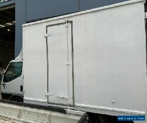 MITSUBISHI CANTER 2000 TRUCK WITH TAIL LIFT - Freight Furniture Delivery TRUCK