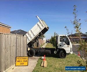 Isuzu tipper truck hydraulic tailgate npr300