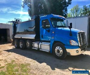 2012 Freightliner CA125DC