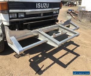 ISUZU FVR 1995 HERD ALUMINIUM BULL BAR COMPLETE. HINO UD MITSUBISHI TRUCK