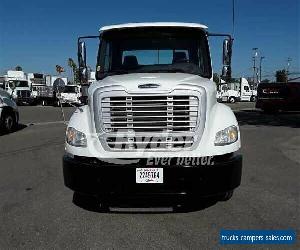 2012 FREIGHTLINER M2 112 --