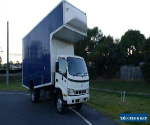 2005 Hino Dutro Pantec for Sale