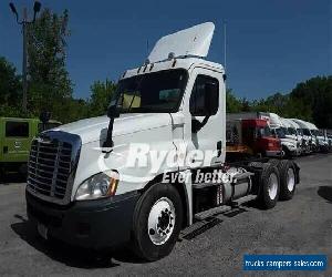 2012 FREIGHTLINER CASCADIA 125 --