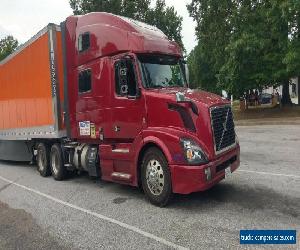 2016 VOLVO VNL780