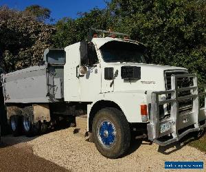 Tipper truck Volvo 