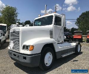 1999 Freightliner FLD120 --