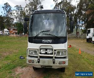 Isuzu FRR525L cab chassis truck. Hydraulics Low km's